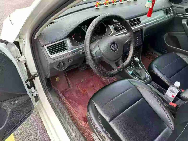 南宁21年大众宝来4