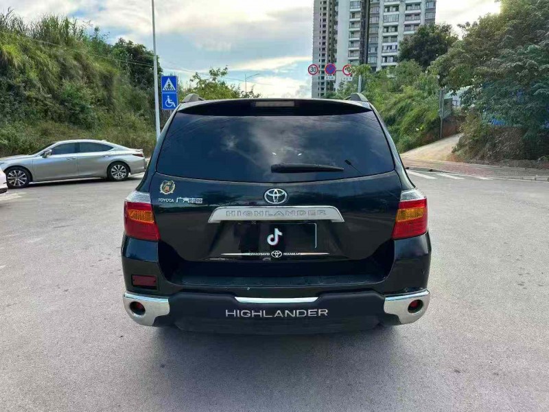 南宁11年丰田汉兰达9