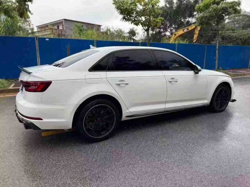 南宁18年奥迪A4L8