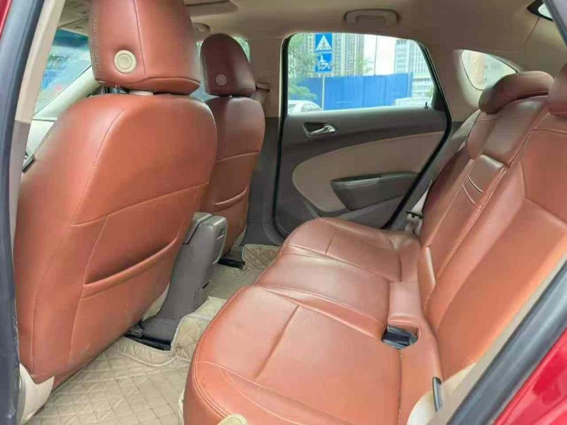 南宁11年别克英朗6