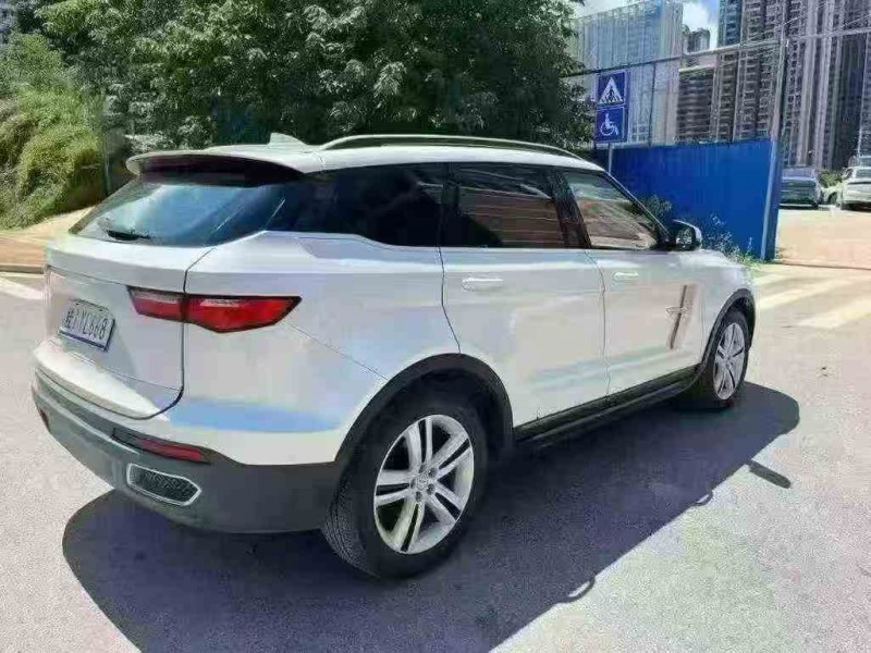 南宁18年众泰T7008