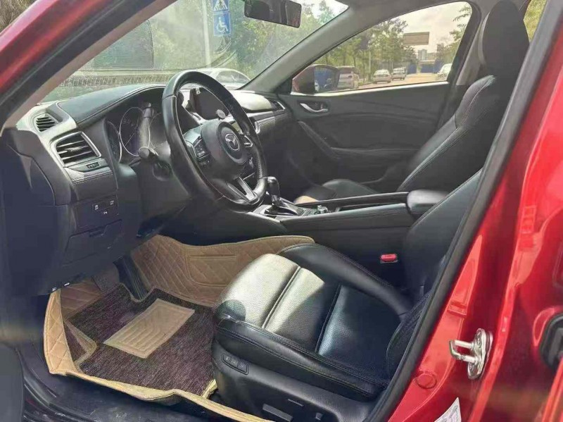 南宁18年马自达阿特兹4