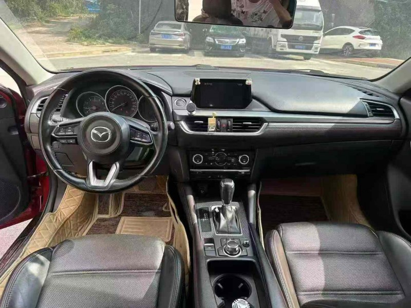 南宁18年马自达阿特兹5