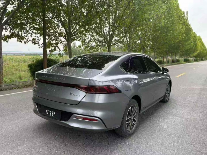 咸阳22年比亚迪秦6