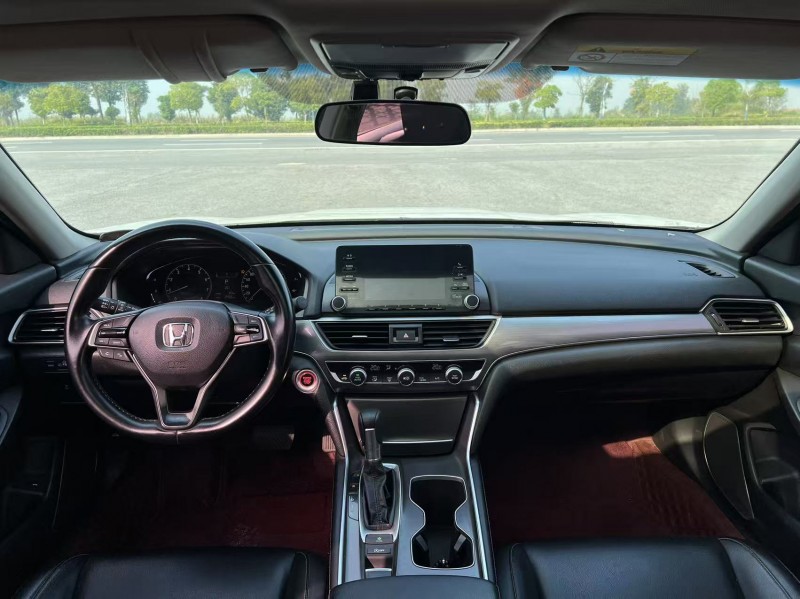 盐城19年本田雅阁7