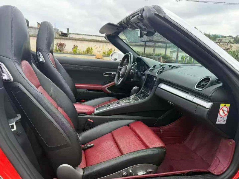 毕节17年保时捷7184