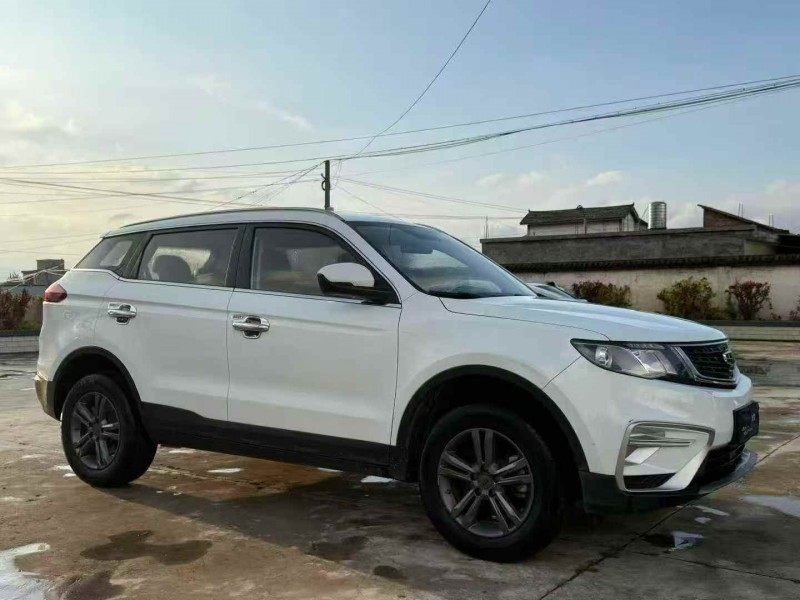 毕节20年吉利博越3