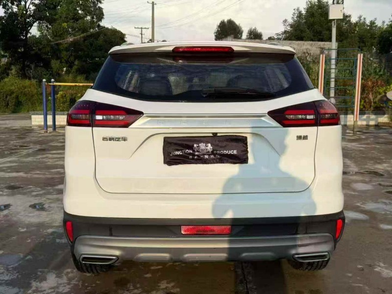 毕节20年吉利博越7