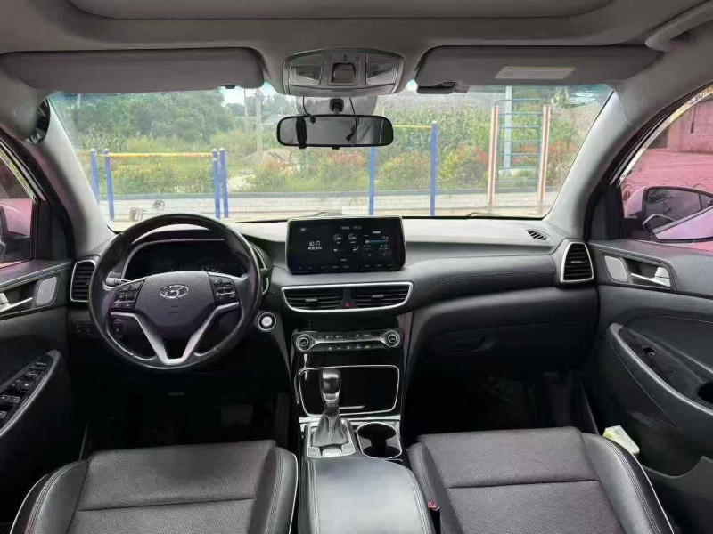 毕节20年现代途胜5