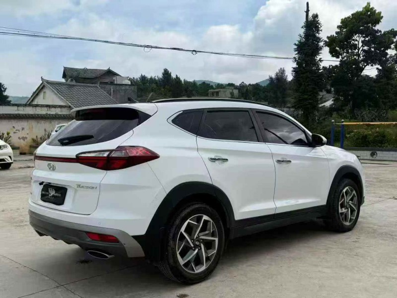 毕节20年现代途胜7