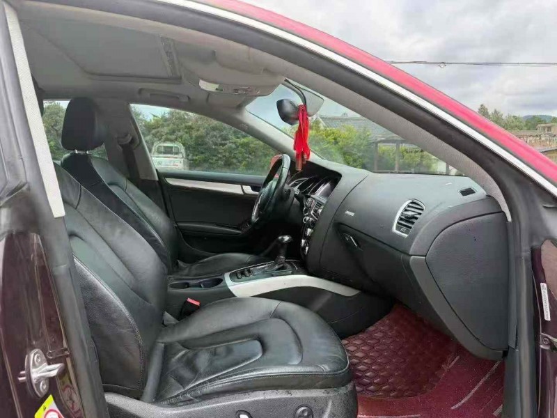 毕节15年奥迪A56