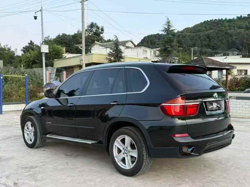 毕节13年宝马X57