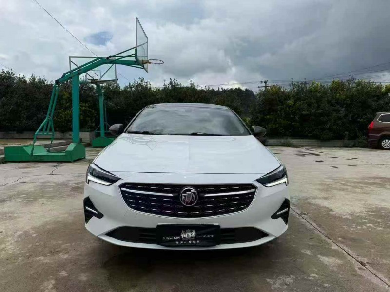 毕节21年别克君威1