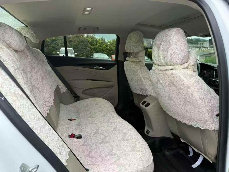 毕节21年别克君威6