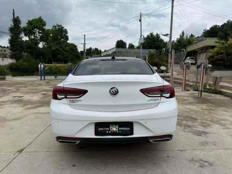 毕节21年别克君威9