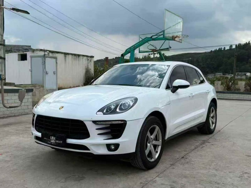毕节17年保时捷Macan8