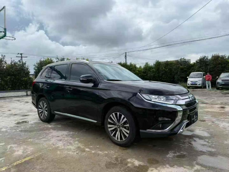 毕节22年三菱欧蓝德3