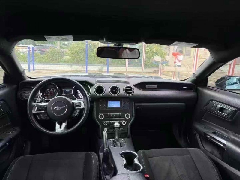 毕节20年福特野马4