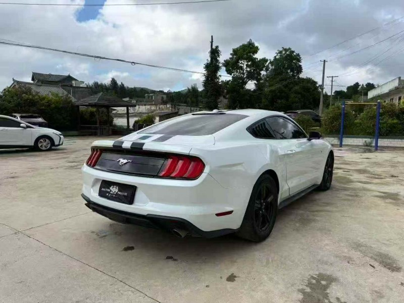 毕节20年福特野马6