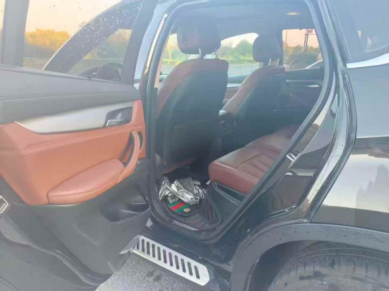 温州16年宝马X68