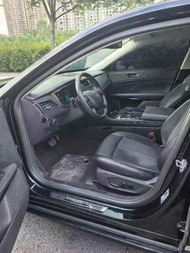 徐州20年福特金牛座4