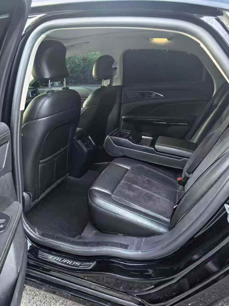 徐州20年福特金牛座6