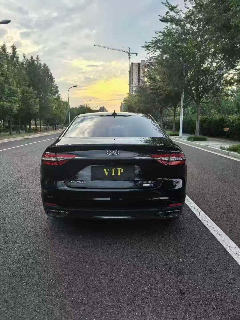 徐州20年福特金牛座9