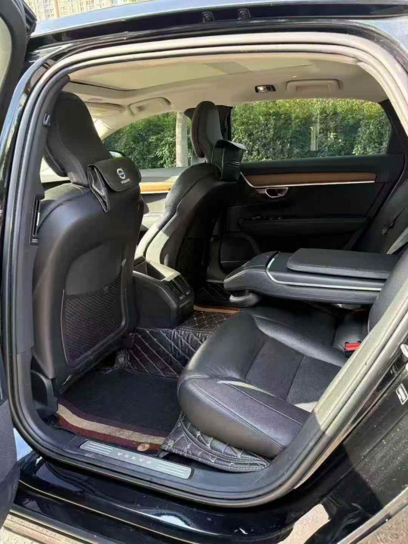 徐州19年沃尔沃S906