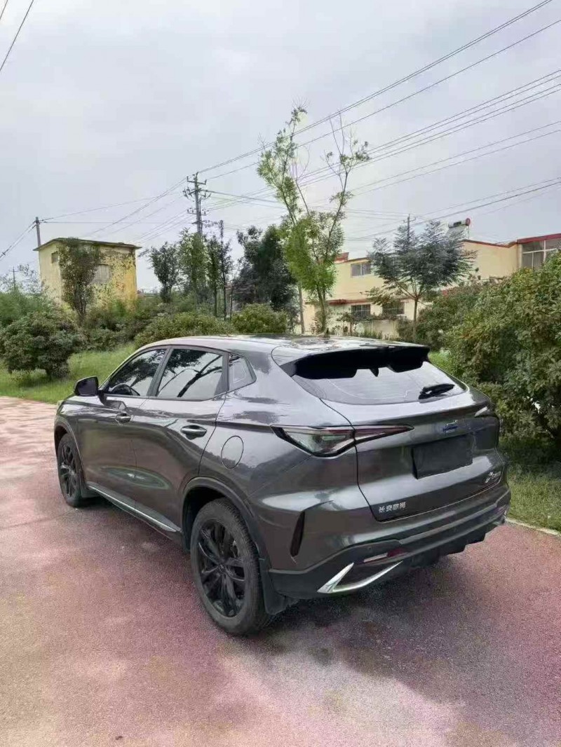 青岛23年长安汽车欧尚9