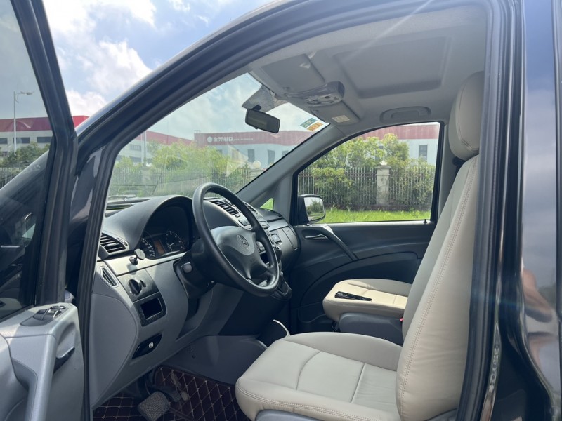 盐城15年奔驰威霆4