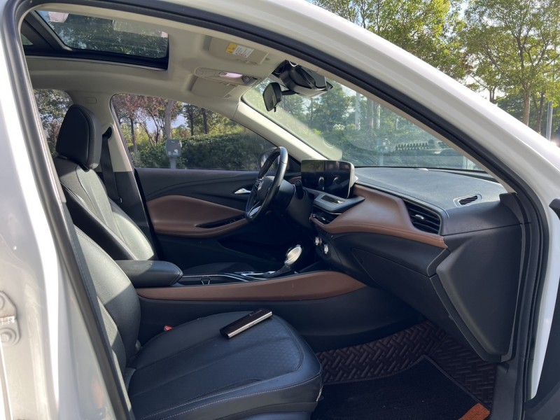 盐城22年别克威朗6