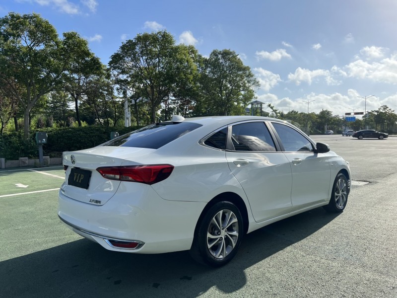 盐城22年别克威朗8