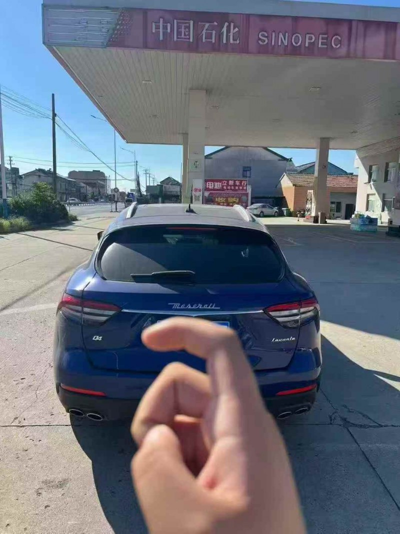 连云港20年玛莎拉蒂Levante9