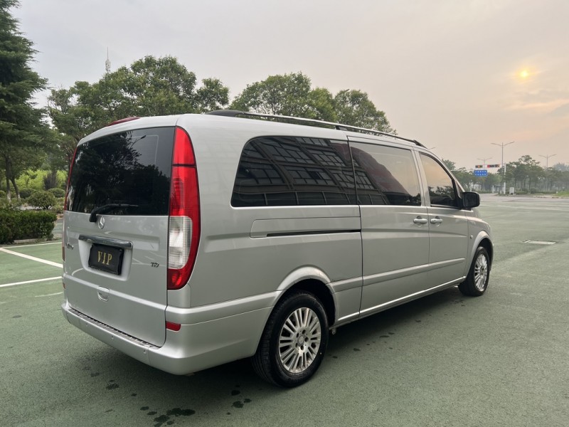 盐城14年奔驰威霆8