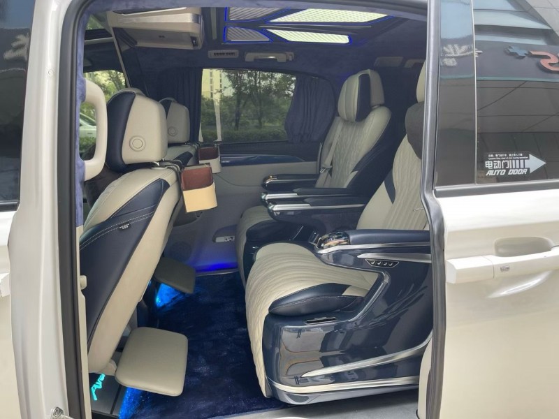 济宁21年别克GL84