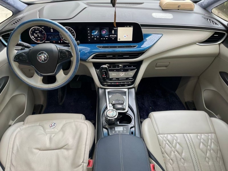 济宁21年别克GL86