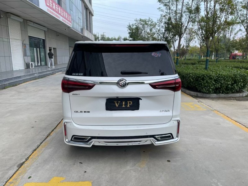 济宁21年别克GL88