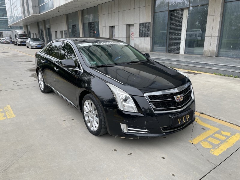 济宁17年凯迪拉克XTS2