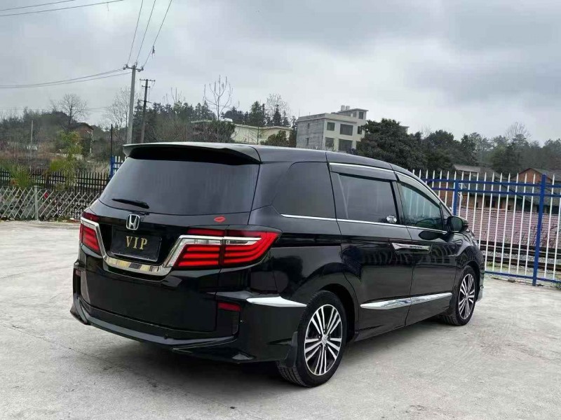 衡阳18年本田艾力绅8