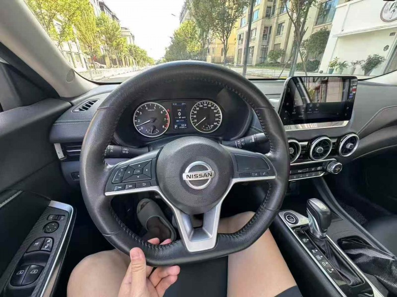 绍兴22年日产轩逸4