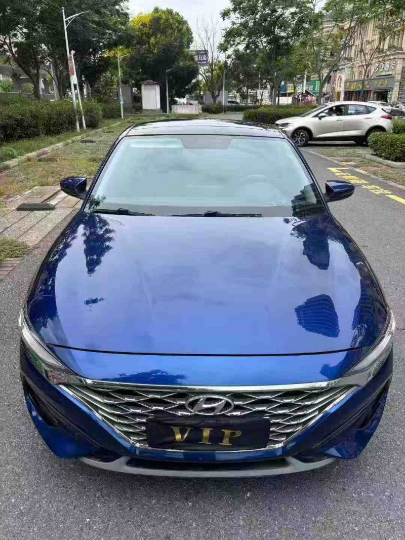 襄阳20年现代菲斯塔2