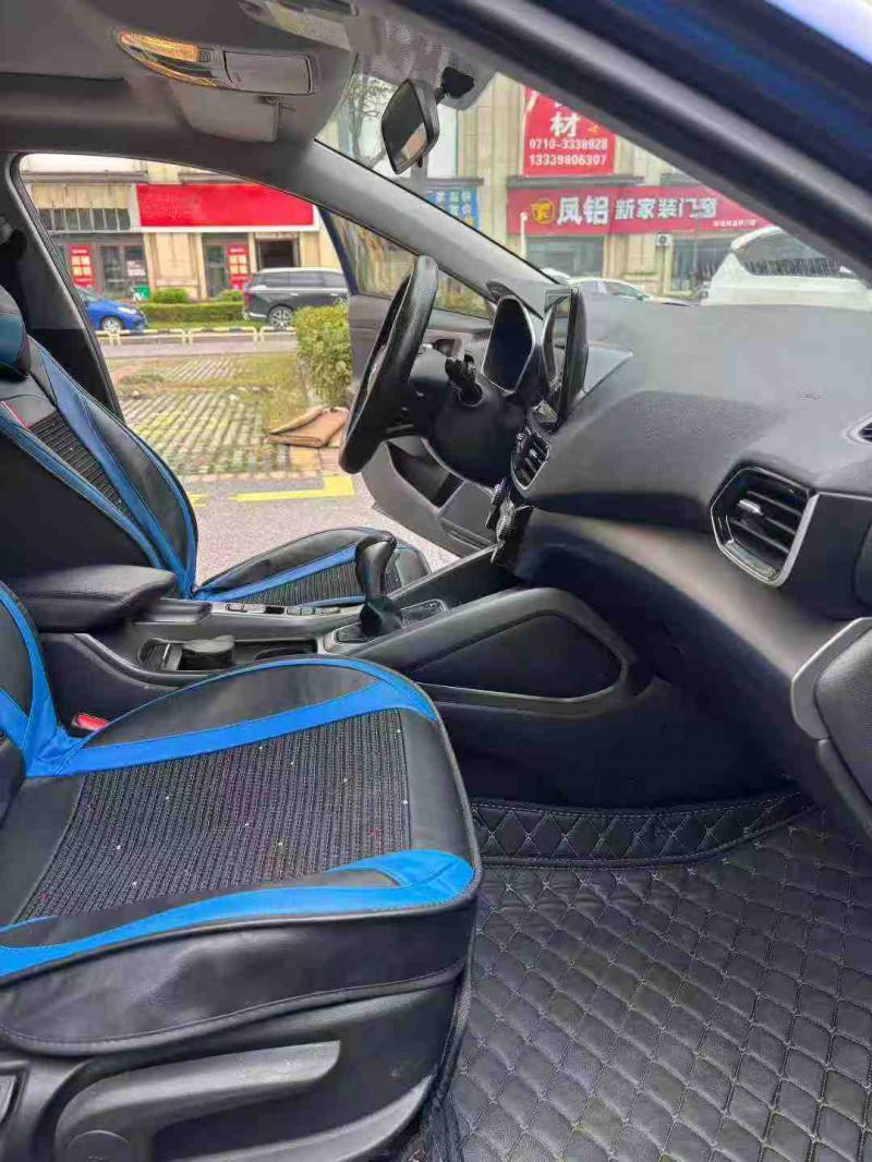 襄阳20年现代菲斯塔5