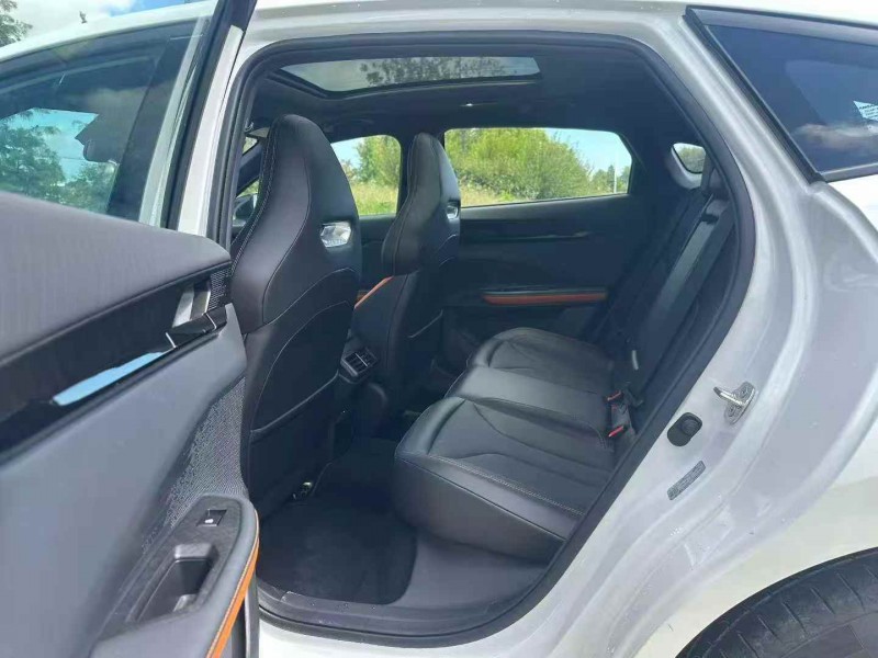 连云港25年长安汽车UNI6