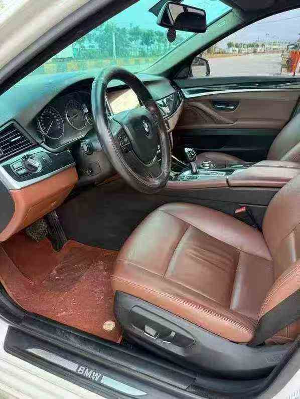 珠海16年宝马5系3