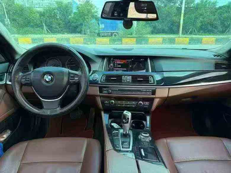 珠海16年宝马5系4