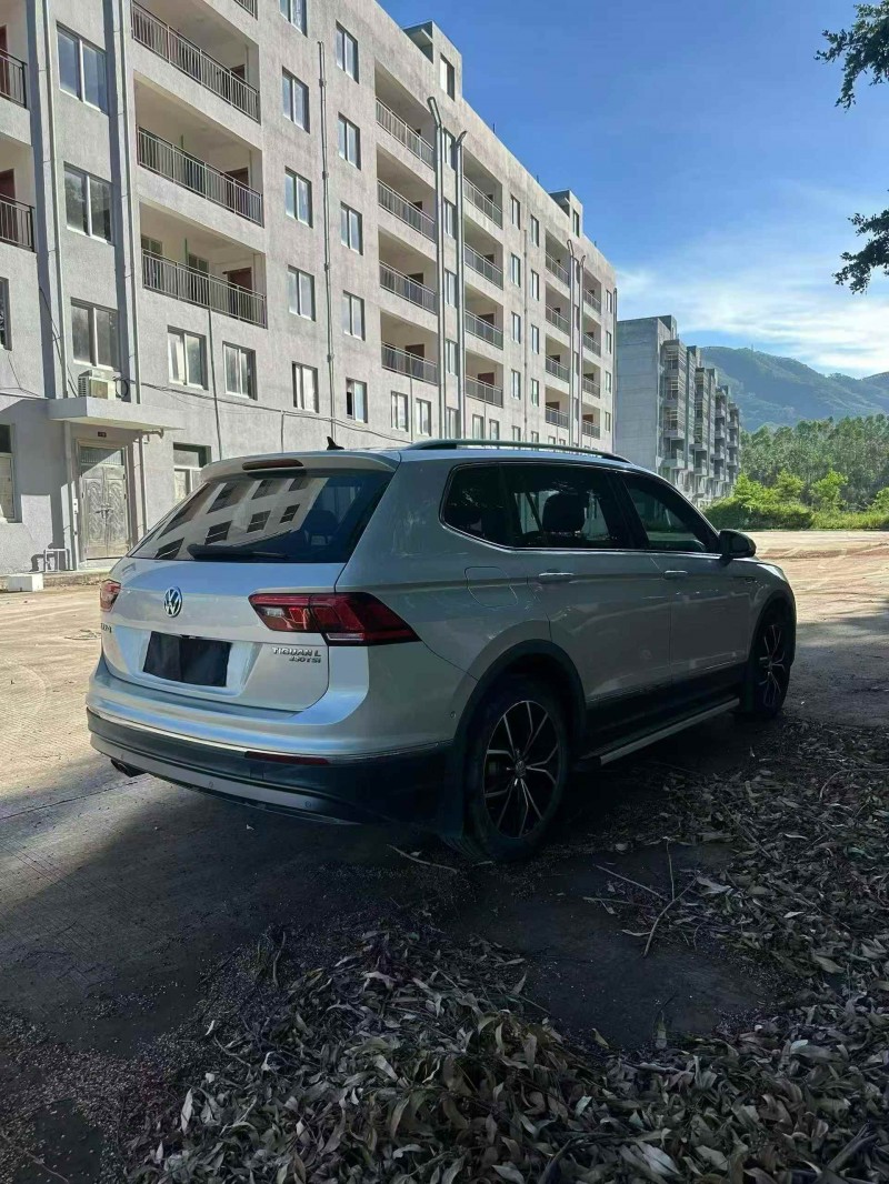 三明19年大众途观8