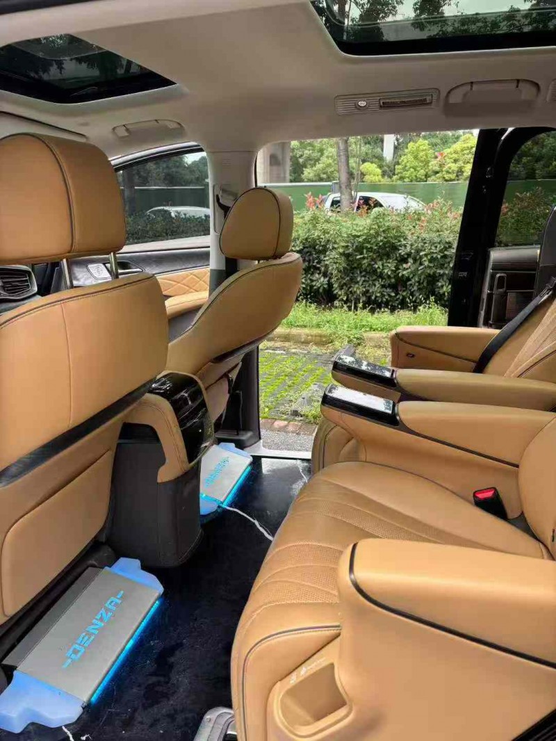 襄阳23年腾势D97