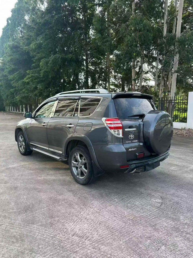 莆田12年丰田RAV46