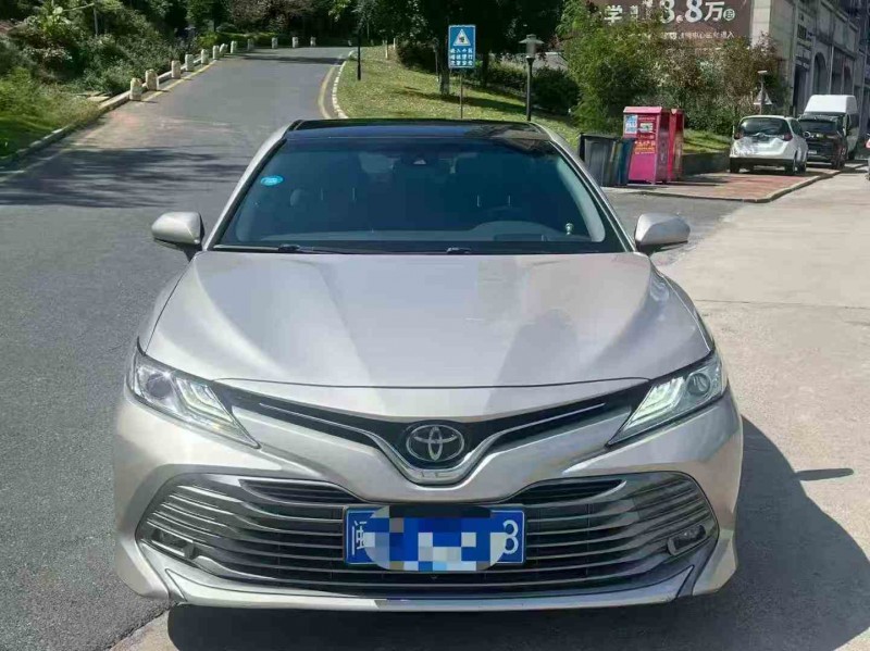 泉州18年丰田凯美瑞1