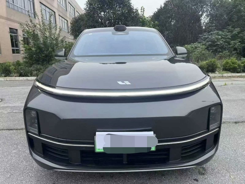 襄阳24年理想L81